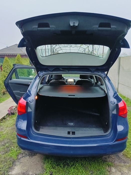 De vânzare Opel Astra j 1.7