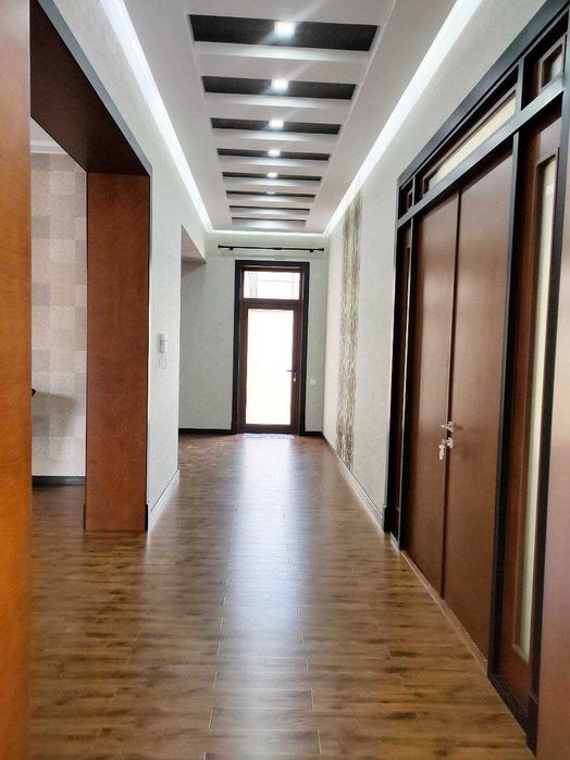 Гостиница Россия сдается дом под офис