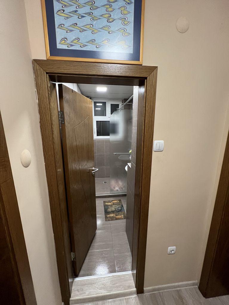 Продава се Четиристаен апартамент в Силистра, Център - 110 кв.м за 1137 €/кв.м - Снимка #6