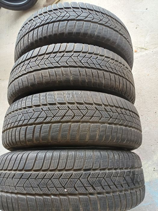 225 60 18 Anvelope Pirelli