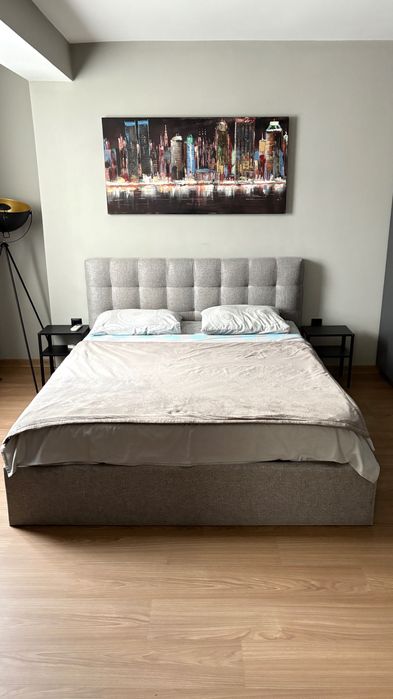 Дава се под наем Тристаен апартамент в Варна, Базар Левски - 100 кв.м за 1020 € - Снимка #3