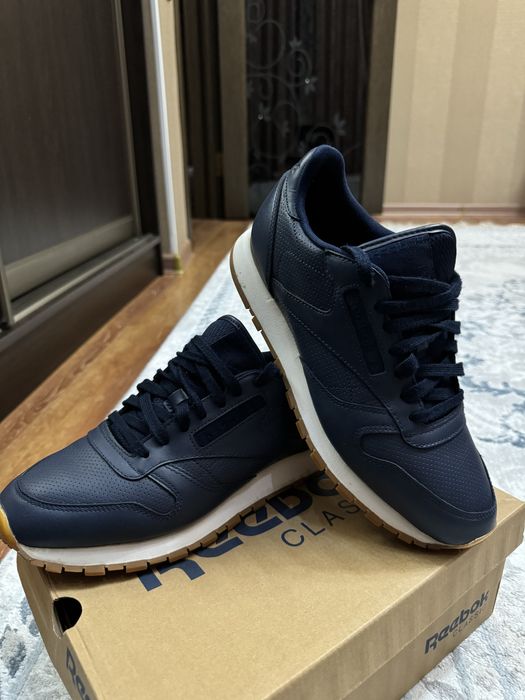 Продам кроссовки Reebook