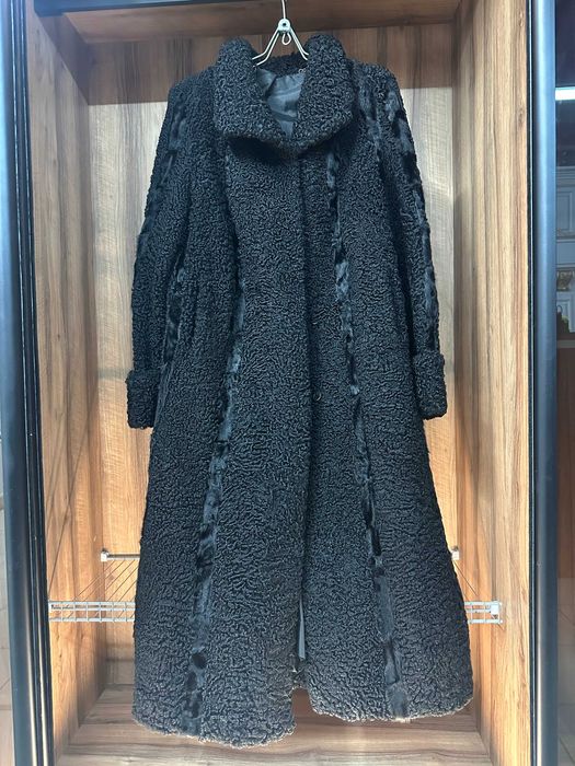 Шуба каракулевая, Турция, в отличном состоянии 46-48 размер