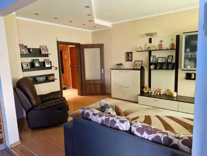 Продава се Многостаен апартамент в София, Център - 84 кв.м за 2441 €/кв.м - Снимка #3