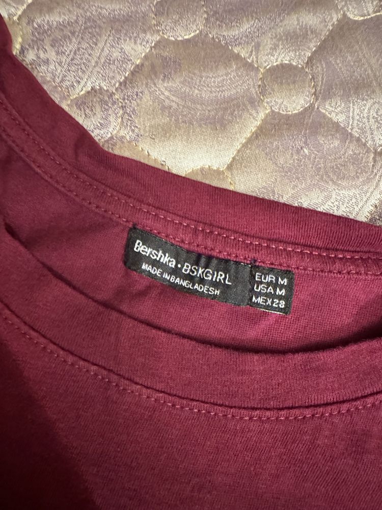 Футболка Bershka