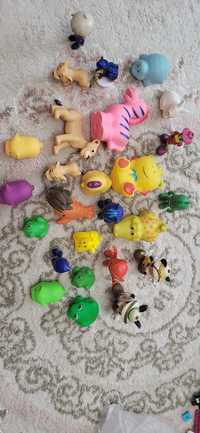 Figurine plastic pentru copii