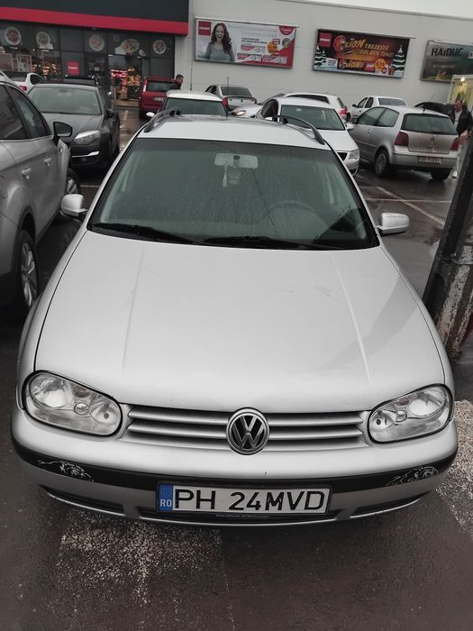 Vand wolkswagen golf impecabil