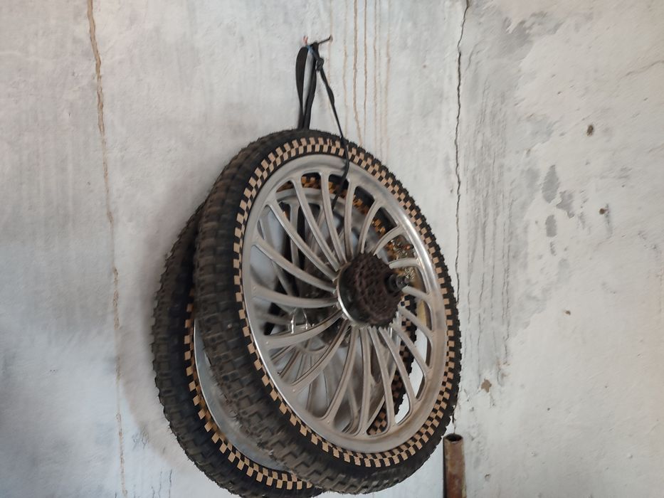 Продам калеса размер хароши