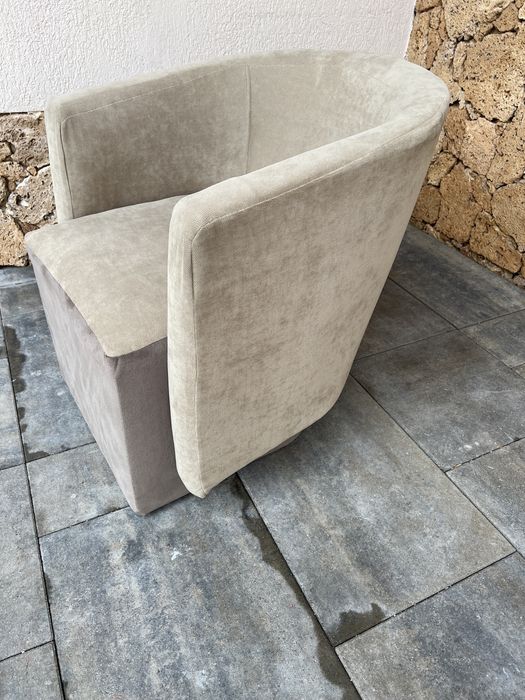 Vând doua fotolii stare foarte buna!