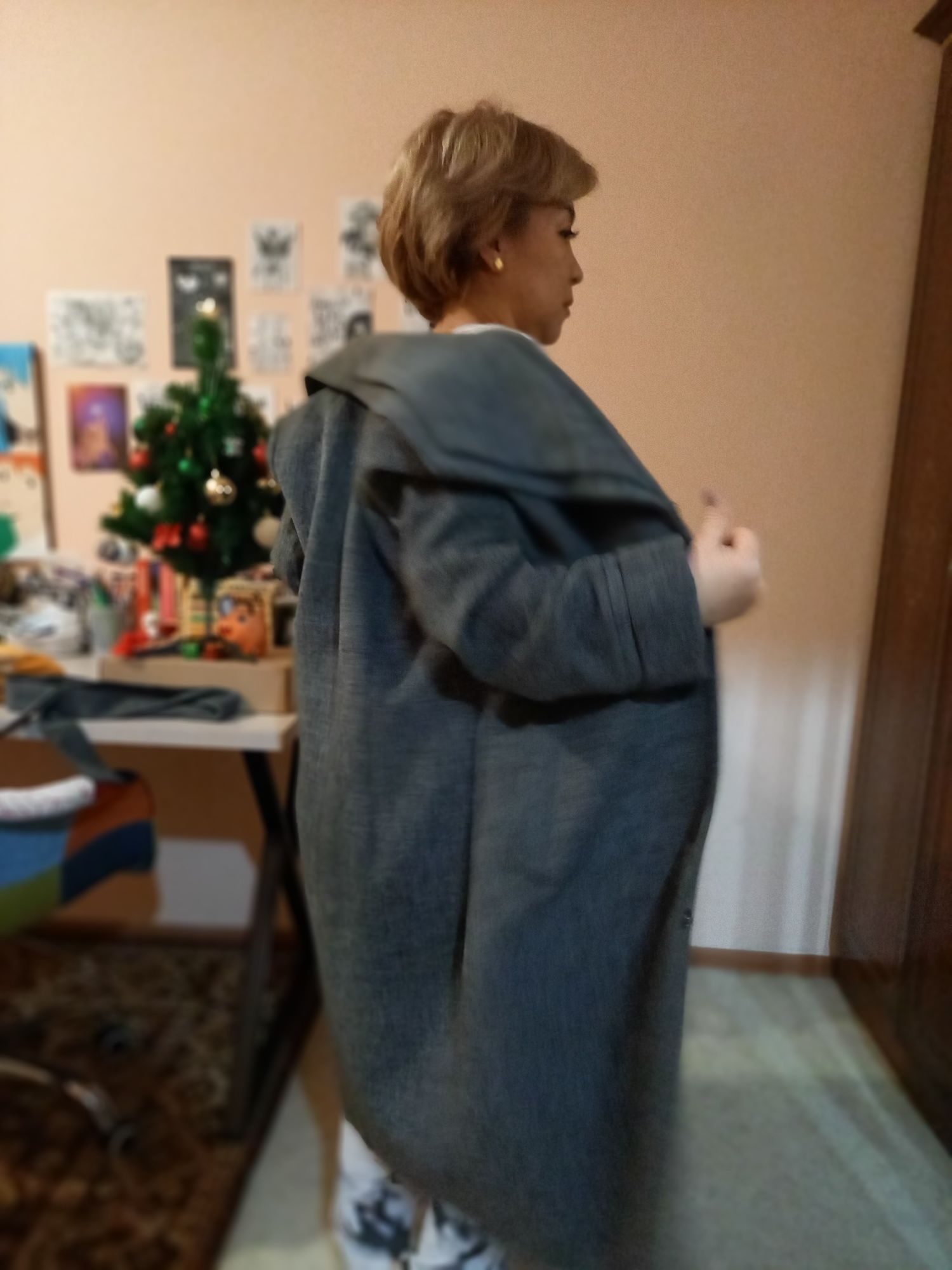 СРОЧНО!!! Пальто женское 46 размера