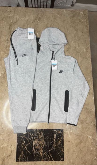 Nike tech fleece