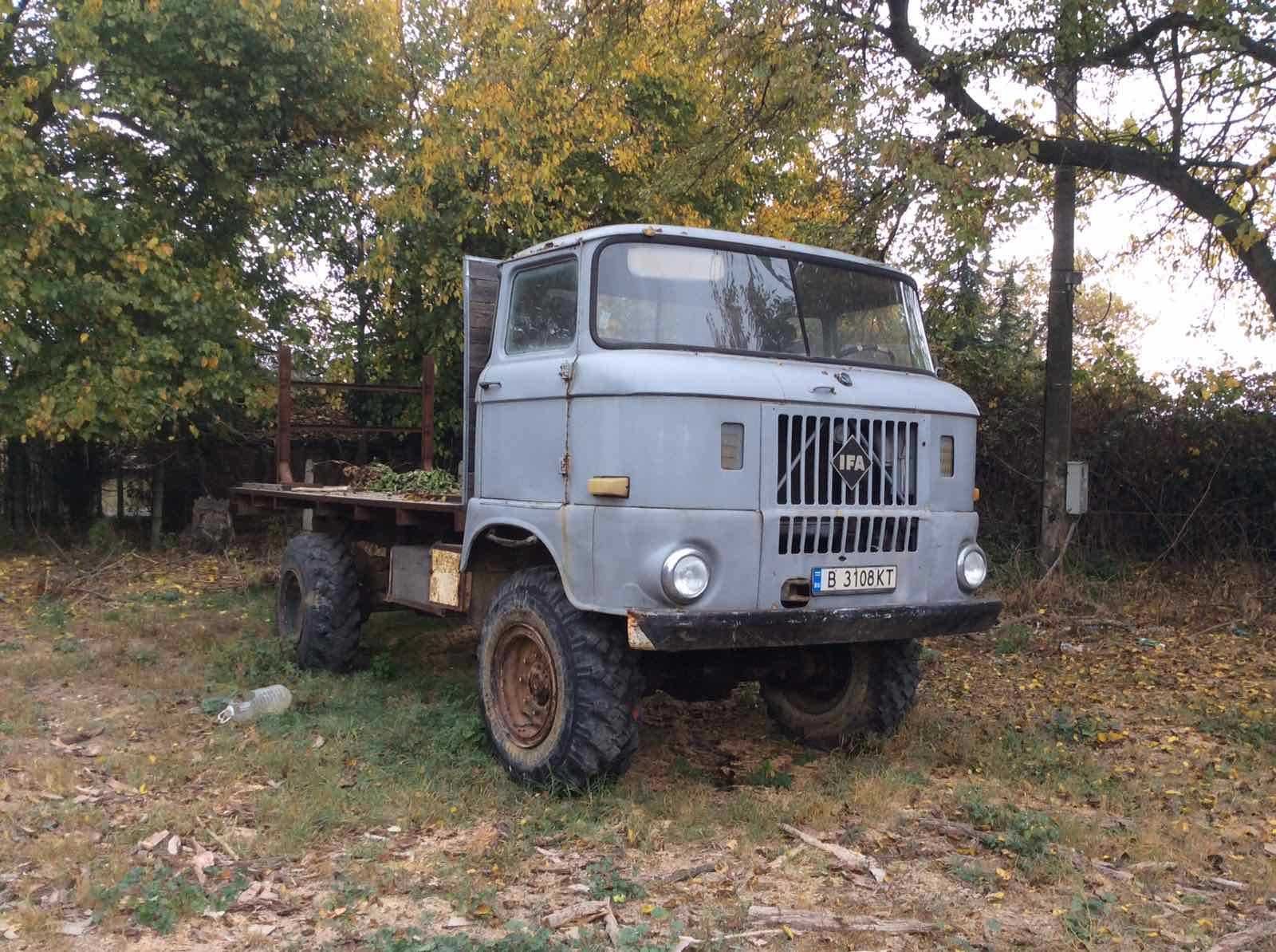 Камион за дърва ИФА w50l