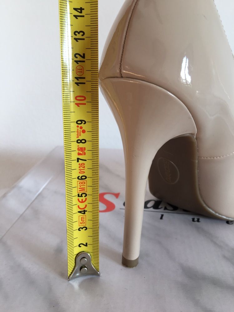 Pantofi stiletto nude NOI, marimea 36