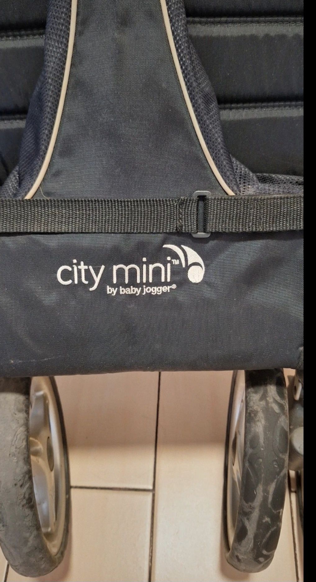 Cărucior dublu pliabil City Mini by Baby Jogger