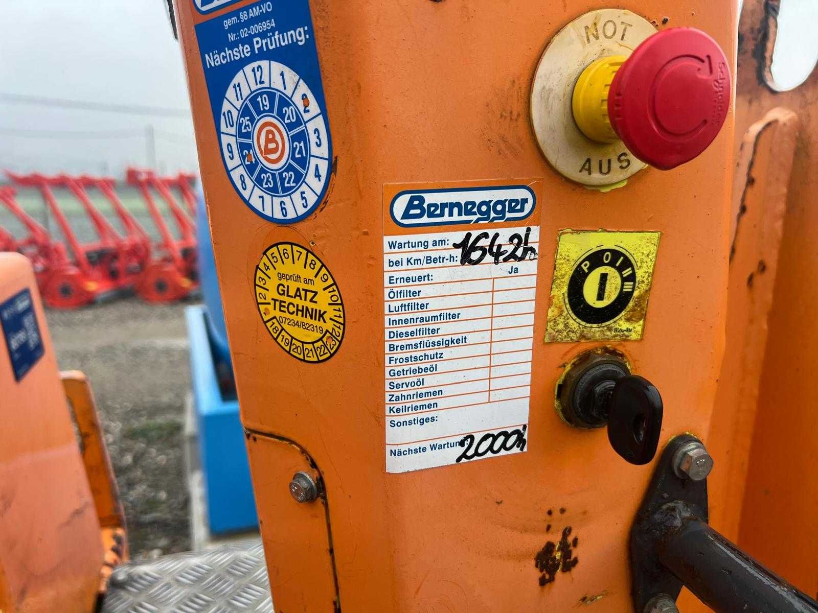 Валяк Ammann AV 23 – 2,5 тона, 33 к.с. + Видео