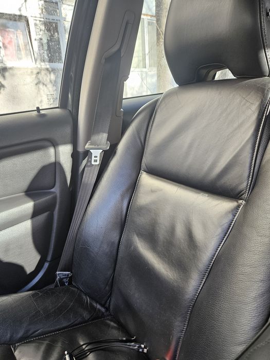 Vând Volvo XC90 2011 2.4 D5 7 locroti vara si iarnanoi/schimb auto mic