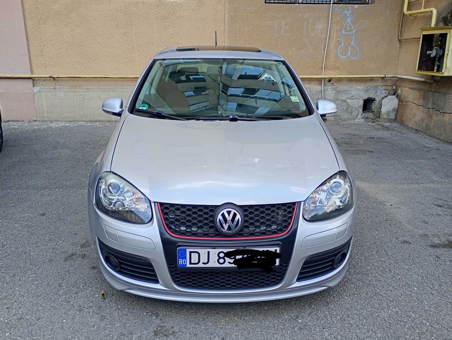 Vând golf 5 GT 1.9