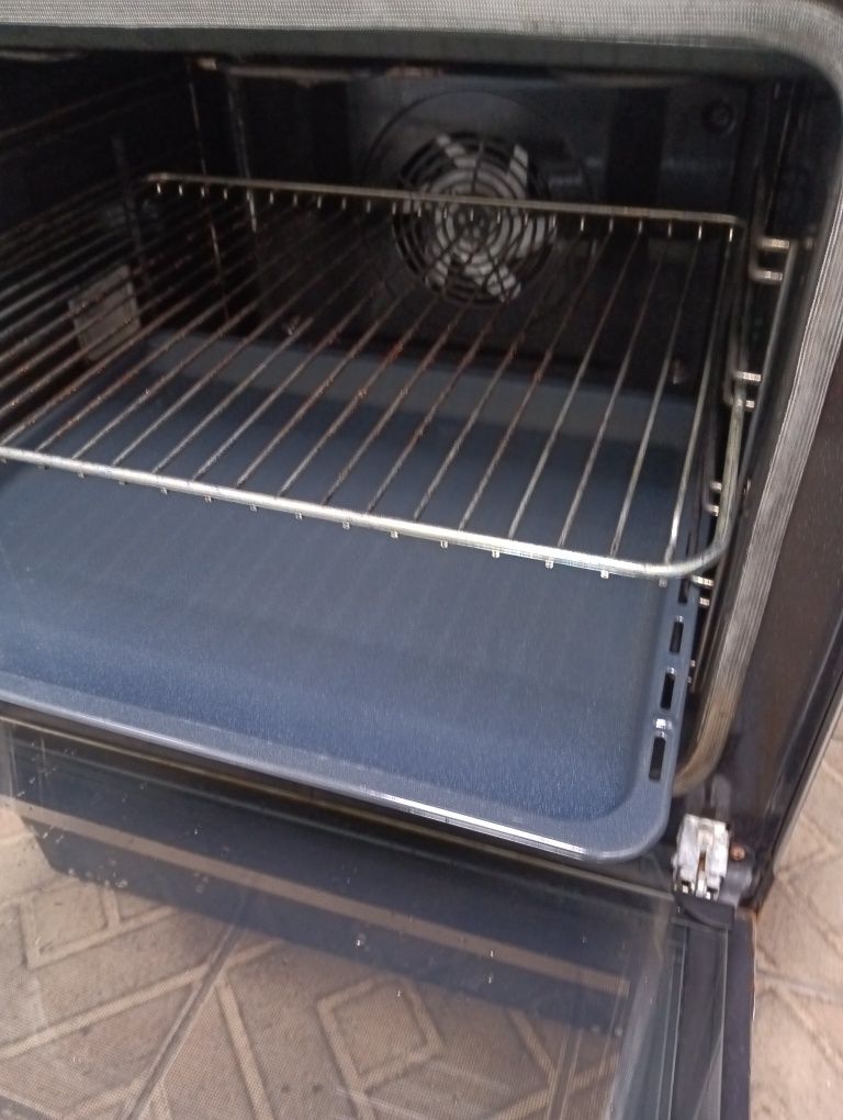 Иноксова печка с индукционни котлони Voss Electrolux 2 години Гаранция
