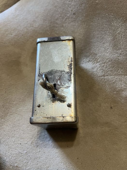 Pusculita metal cu cheia originala