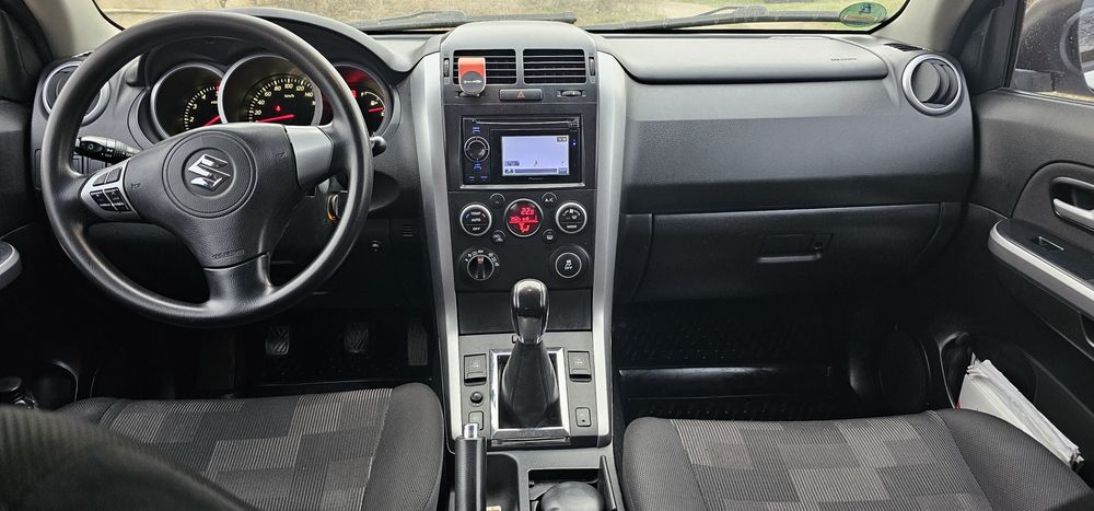 Vând Suzuki Grand Vitara 3 usi