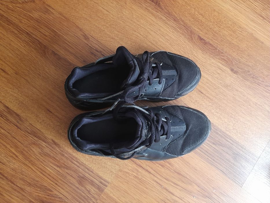 Nike Huarache маратонки 34- 35 номер.