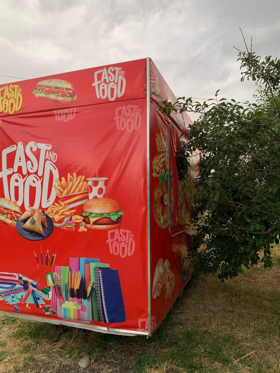 Продаётся Food truck большой размер 4 на 2