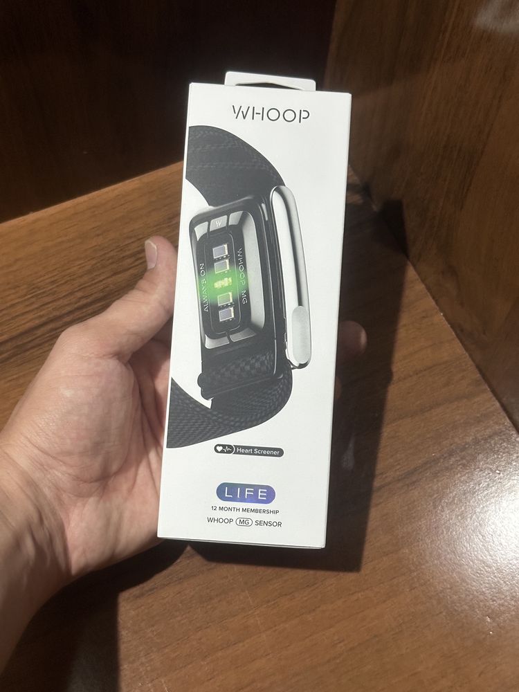 WHOOP MG 5.0 Life с годовой подпиской