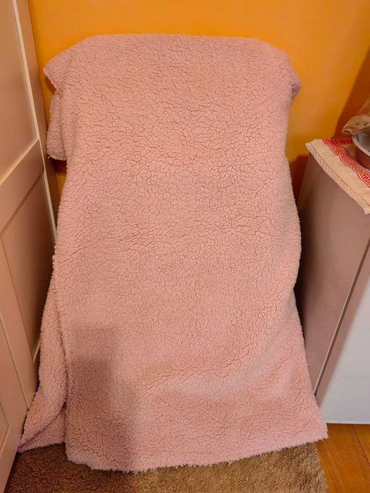 patura pled roz super pufoasa gen blanita, noua, dubla (2straturi)