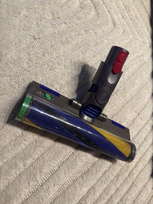 Aspirator Dyson v12 Detect Slim Absolute