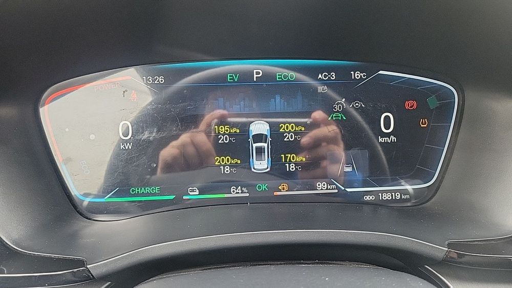 Byd chempion 110 li gibrid