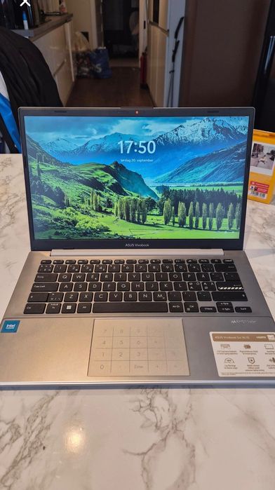 ASUS Vivobook Go 8GB/128GB