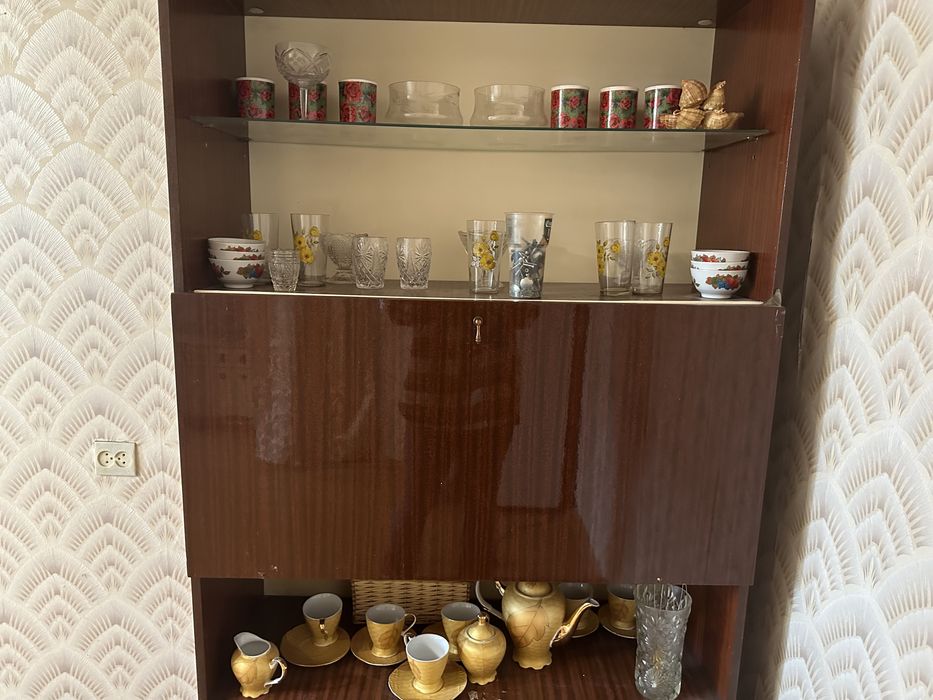 Отдам даром стенку, шкаф маленьки кухонный без моики