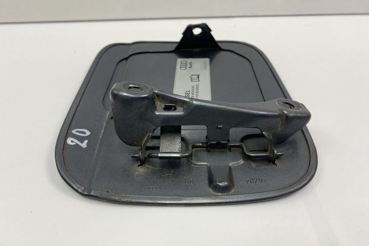 Usita  rezervor 8E0809905E / 8E0010376R Audi A4 B7