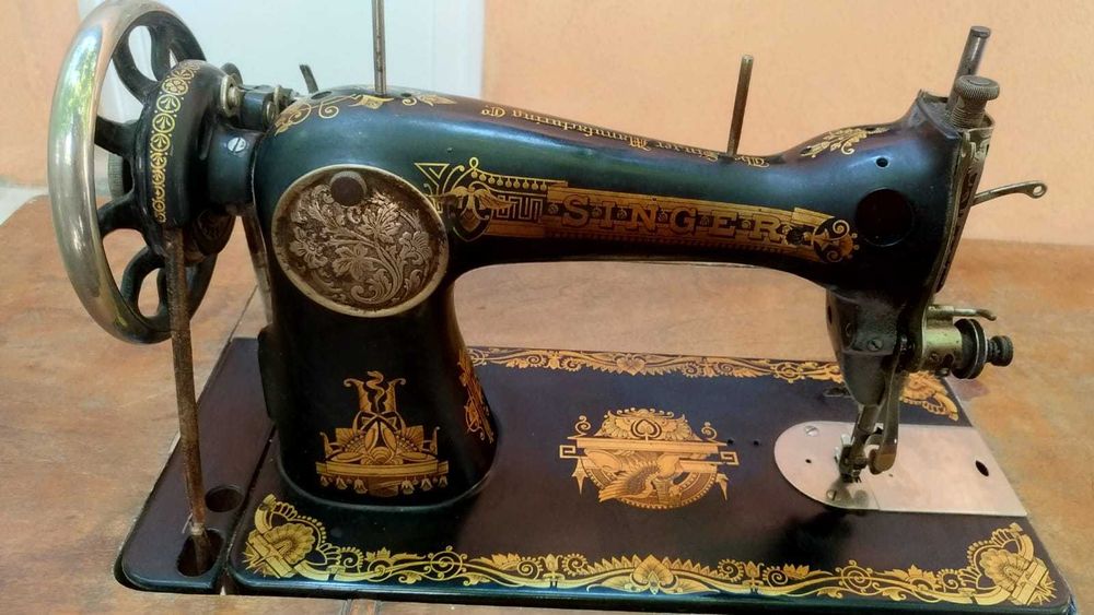 Masina de cusut Singer cu seria EA 902815