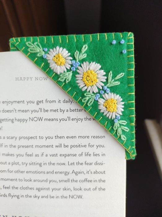 Semn de carte confecționat manual