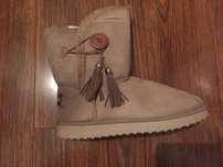 Cizme dama bej tip UGG Australia Bailey Button 37 38 40