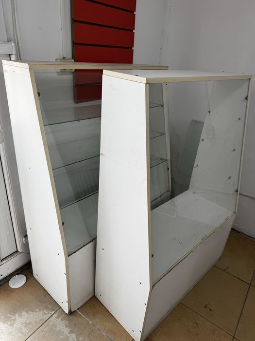 Продам Ветрину бу стеклянный