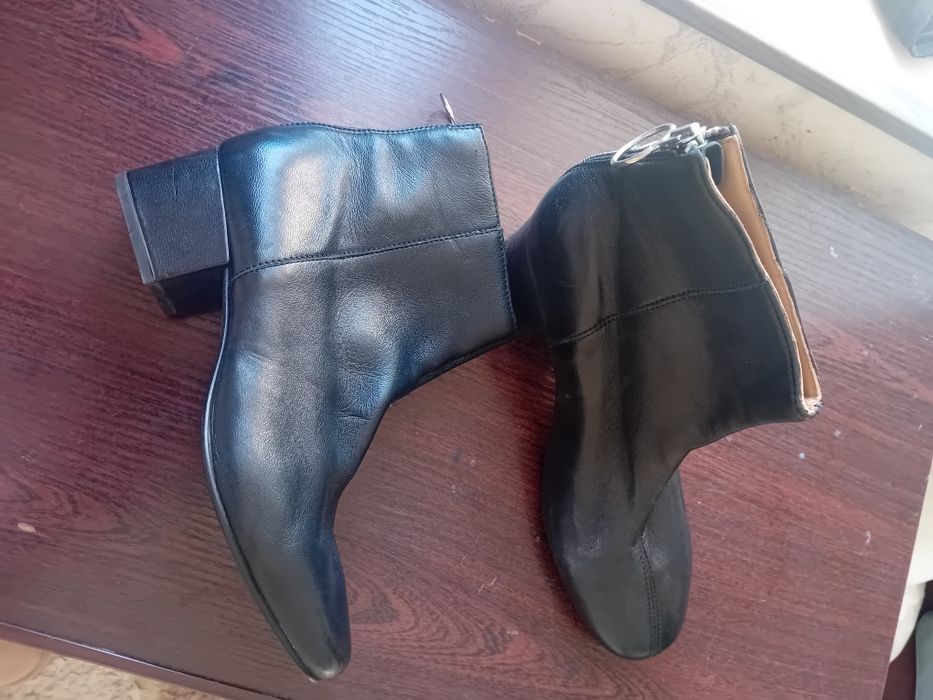 Сапожки кожанные