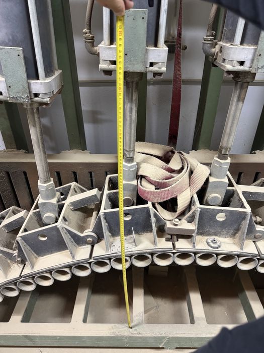 Presa lemn stratificat sau grinzi curbe lemn lamelar trepte