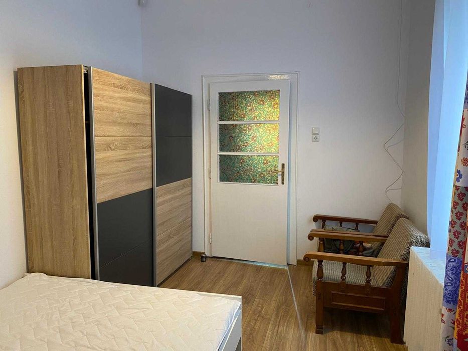 Inchiriez casa central mobilat si cu toate dotarile