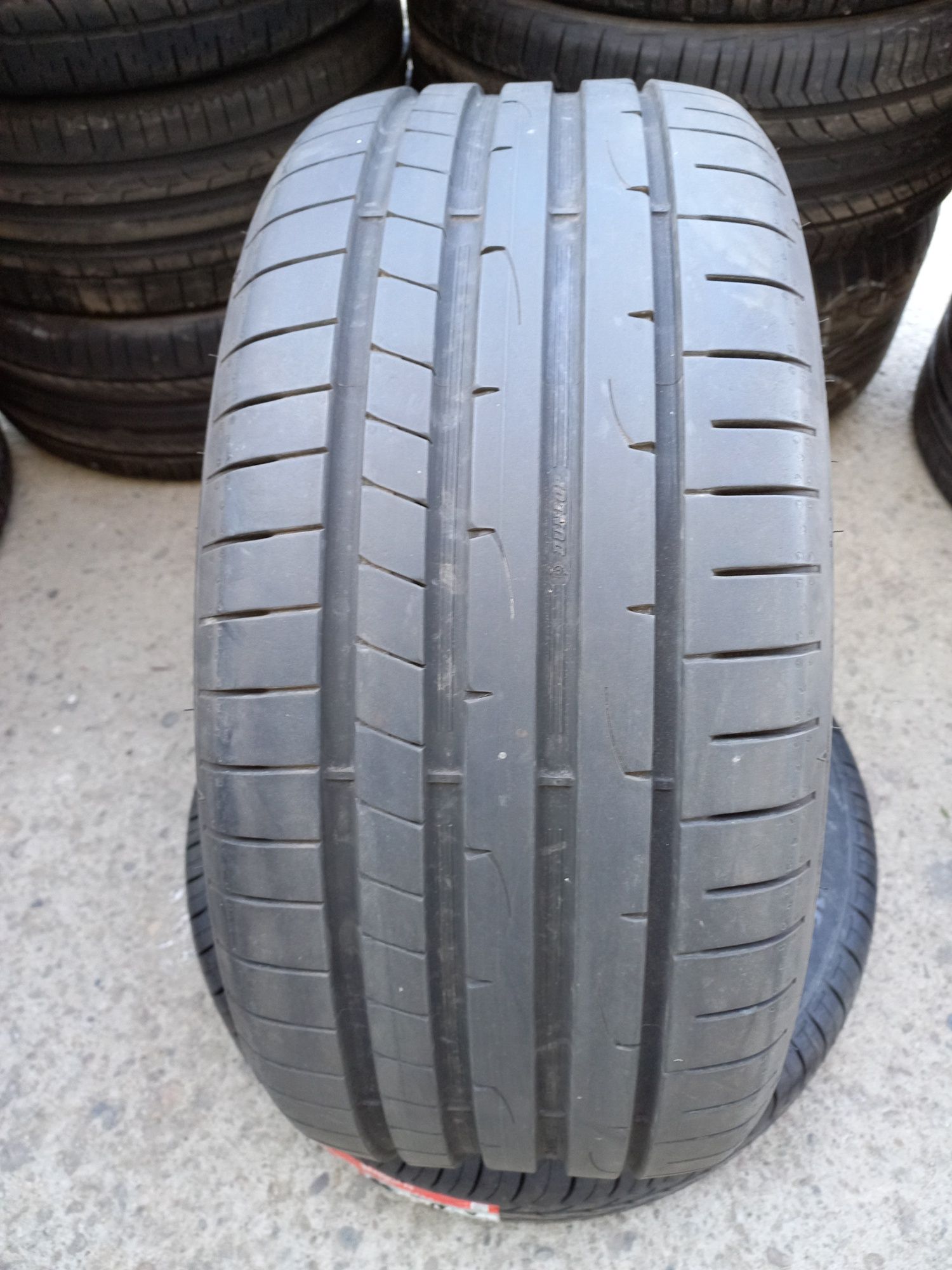 1xAnvelopa second vară 245 35 R20 Dunlop 7.5mm 2021