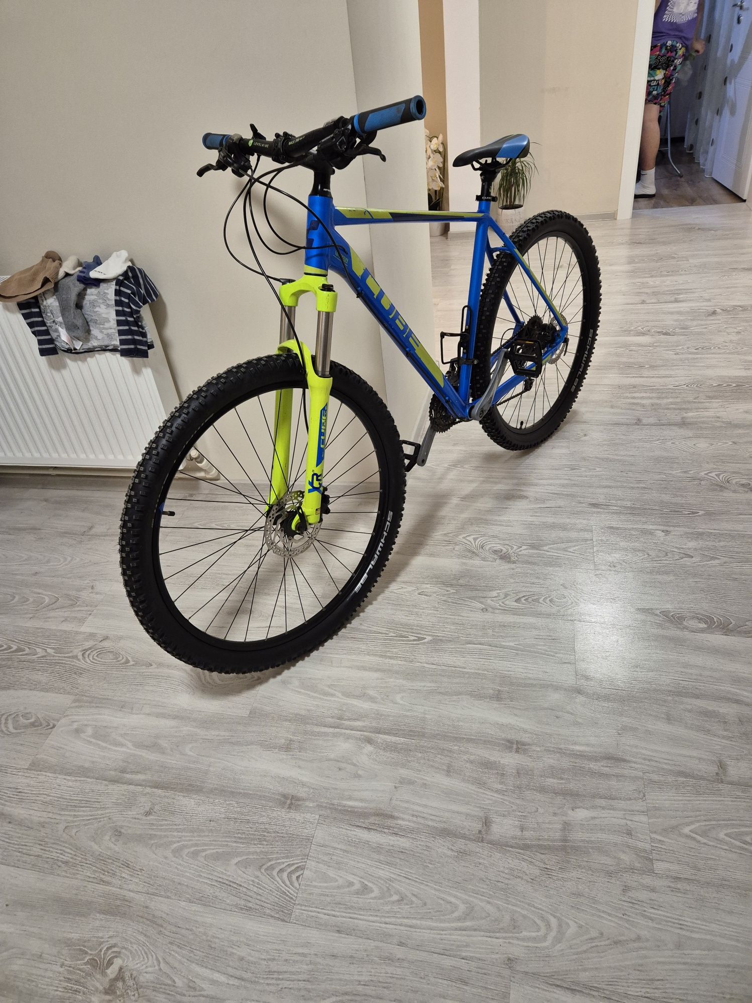 Bicicleta CUBE,roti 29,frane hidraulice,full Shimano DEORE