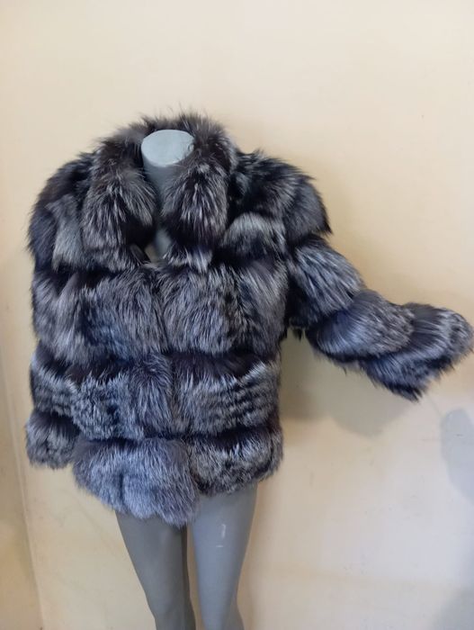 Палто от сребърна лисица