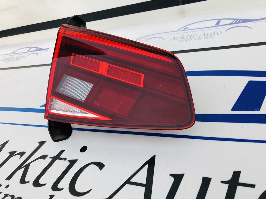 Stop stanga pe portbagaj VW Passat B8 sedan dupa 2019 cod 3G5945093D