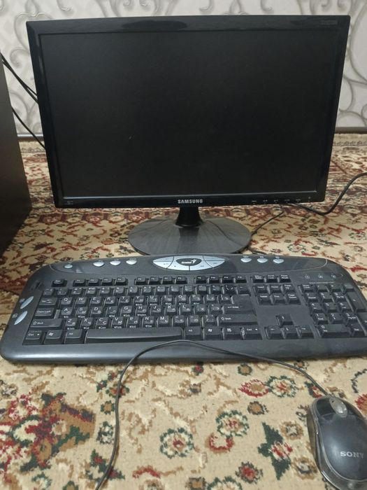 Kompyuter sotiladi Samsung va Lg