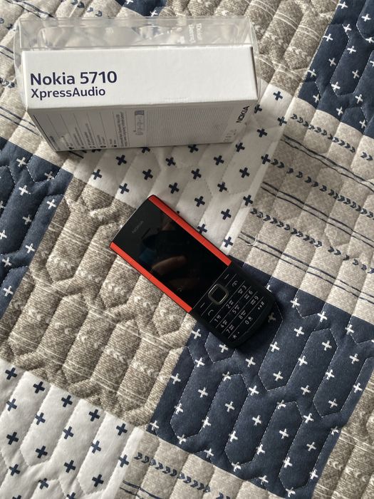 Продам нокиа 5710