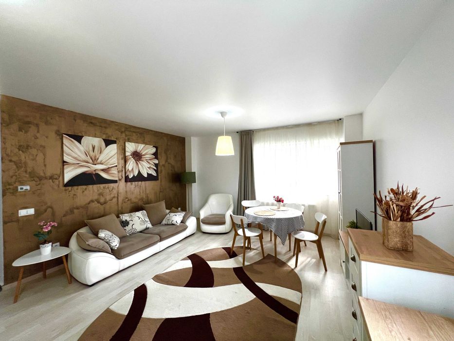 proprietar,2 camere+birou/dormitor,boxa,parcare,zona Coresi-MAURER