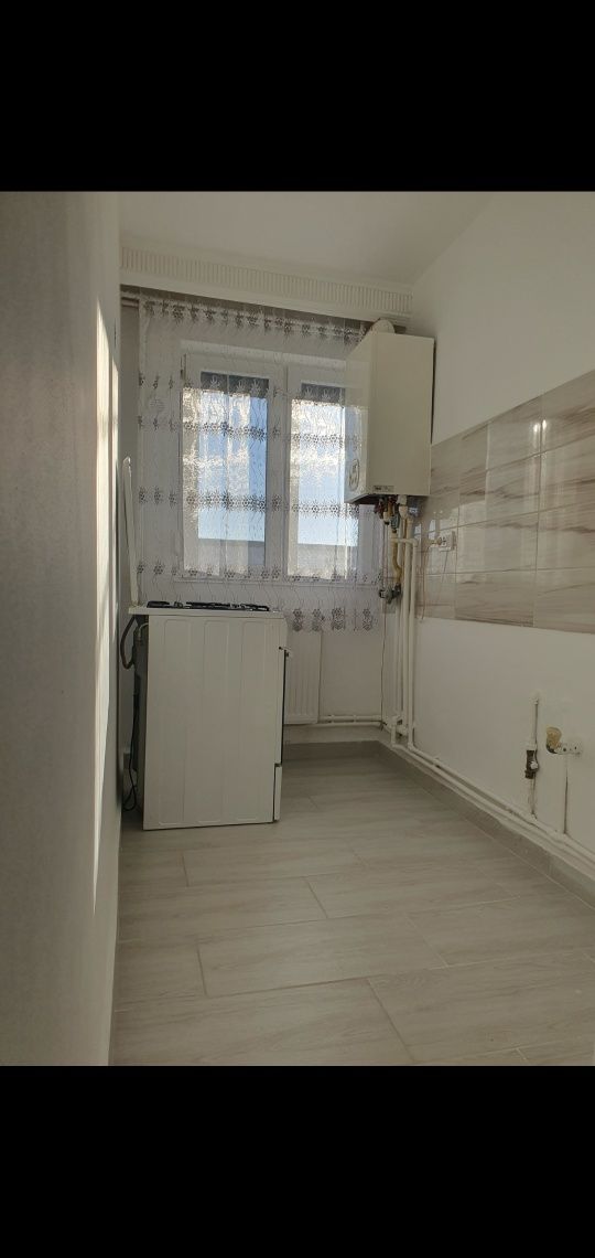 Apartament 2 camere Nord etaj 4/4
