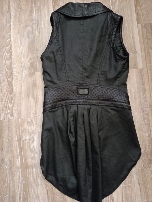 Елегантен елек на Юнона