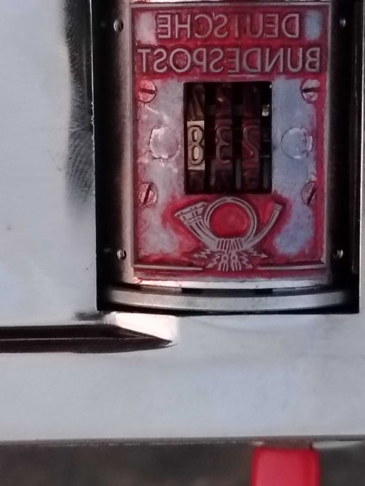 Postala masina de francat posta germana